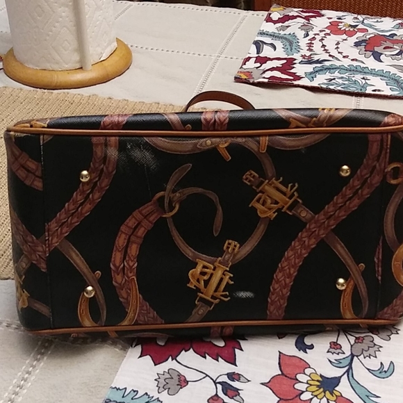 Ralph Lauren. Satchel purse - Picture 3 of 6